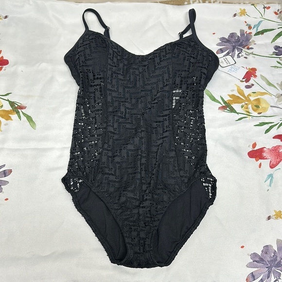 Time and Tru Black One Piece Swimsuit Sleek Design - Picture 4 of 8